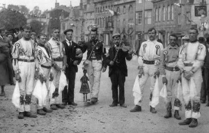 Chipping Campden Morris Dancers, photographed in 1896 by Henry Taunt, The Ring Photo Archive